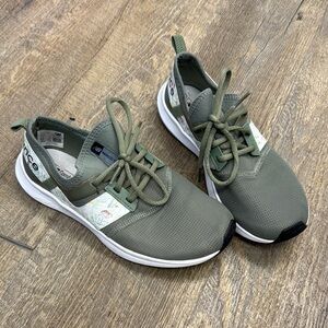 New Balance Women's Sneakers in Olive Green